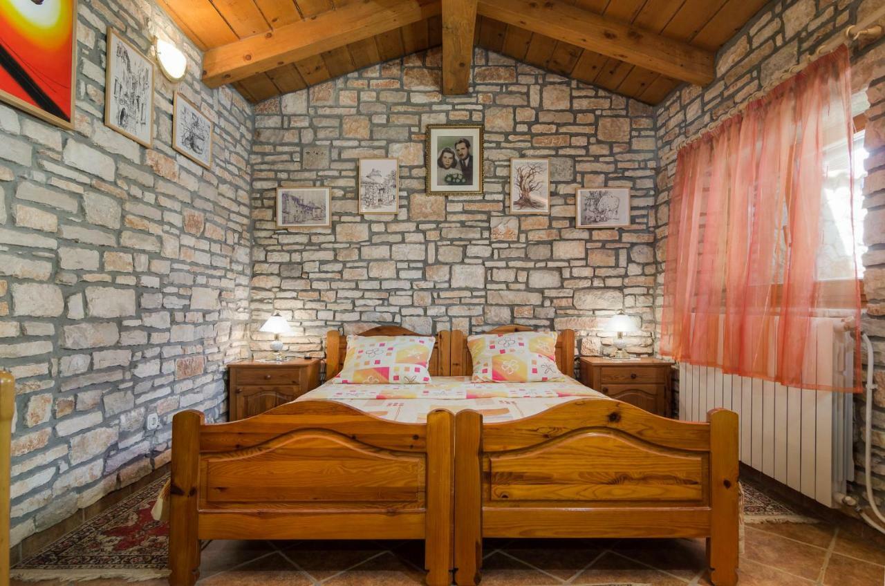Apartments Marija & Pepa Ровинь Экстерьер фото