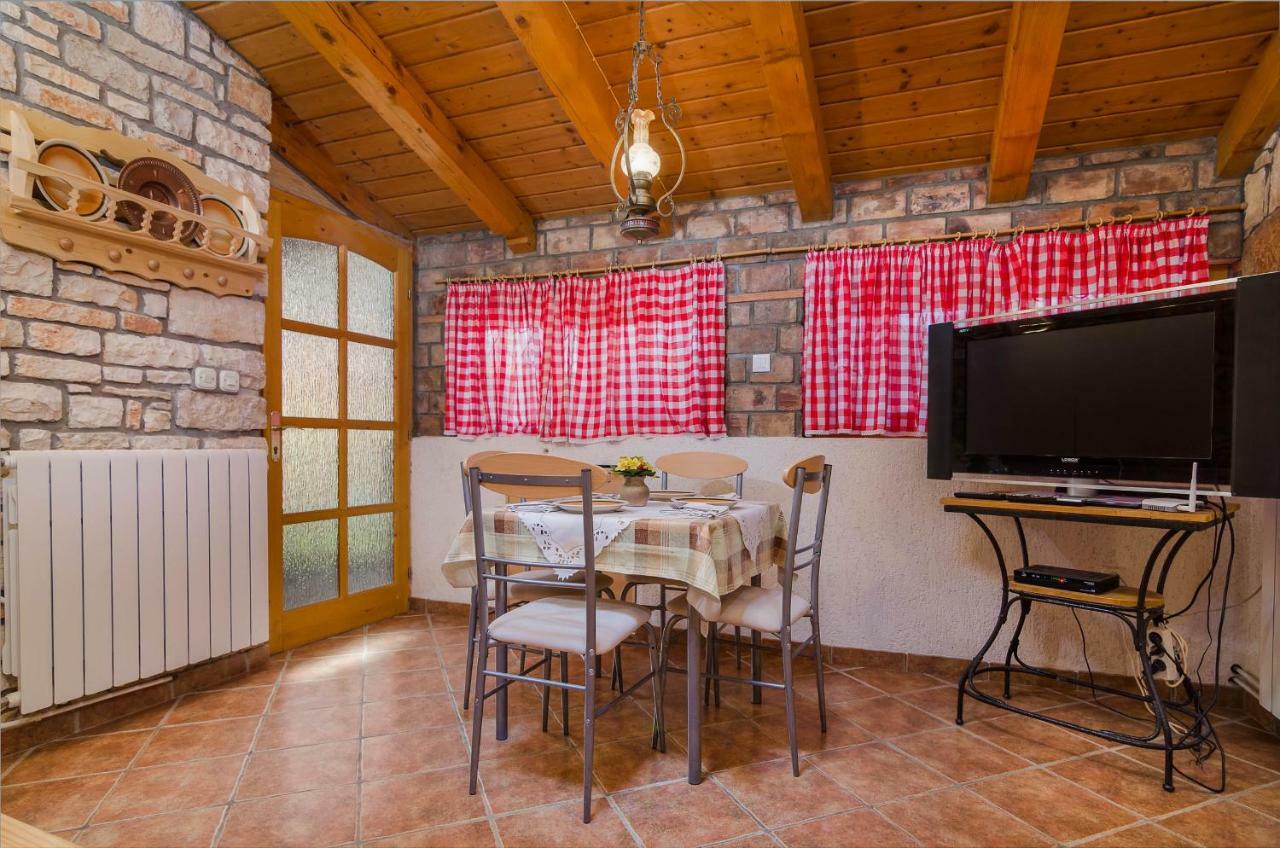 Apartments Marija & Pepa Ровинь Экстерьер фото